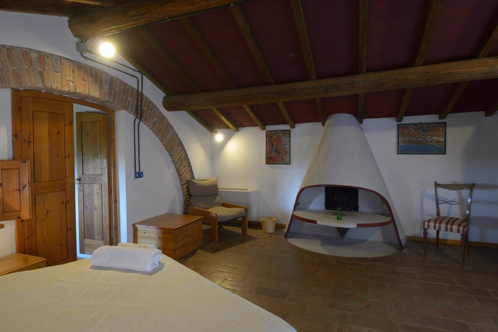 Agriturismo Borgo Del Papa Badia  Kültér fotó