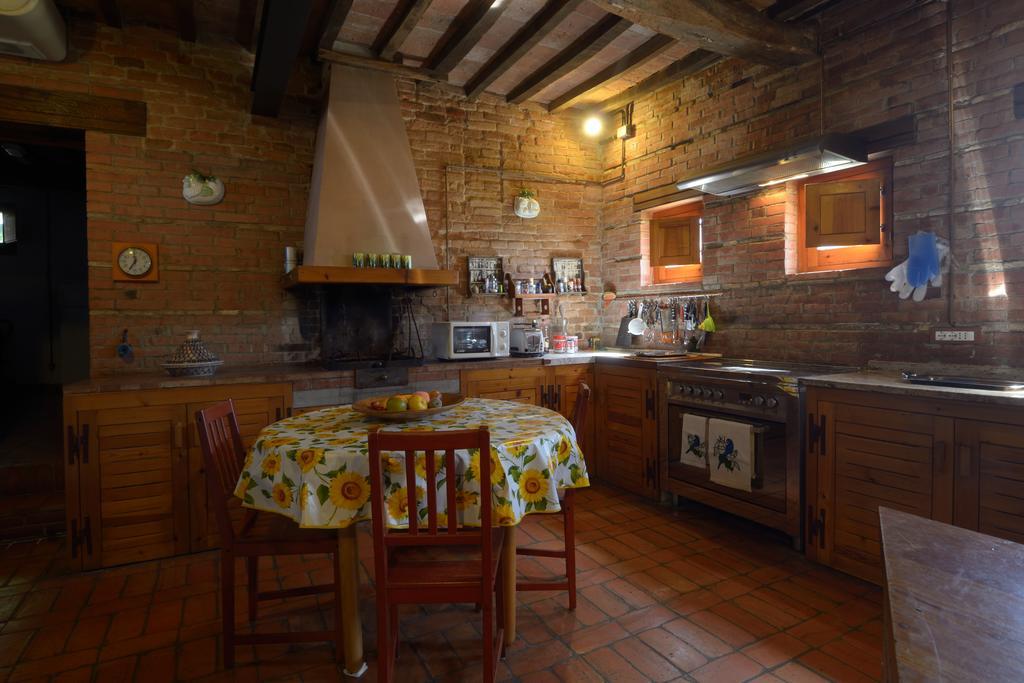 Agriturismo Borgo Del Papa Badia  Kültér fotó