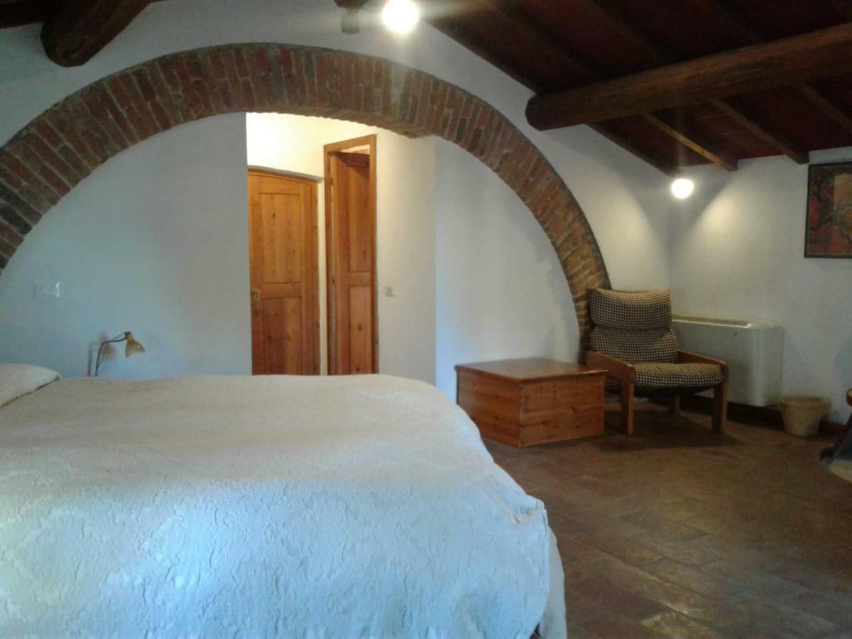 Agriturismo Borgo Del Papa Badia  Kültér fotó